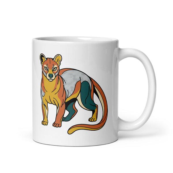 Mug fossa Madagascar en céramique blanche 325 ml, illustration line art mustard-terracotta-vert forêt, regard perçant du prédateur, style cabinet de curiosités éditorial